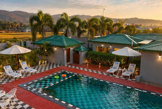 Jungle Nest Retreat Resort