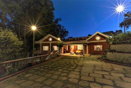 The Red House Villa | Rooms & Caretaker