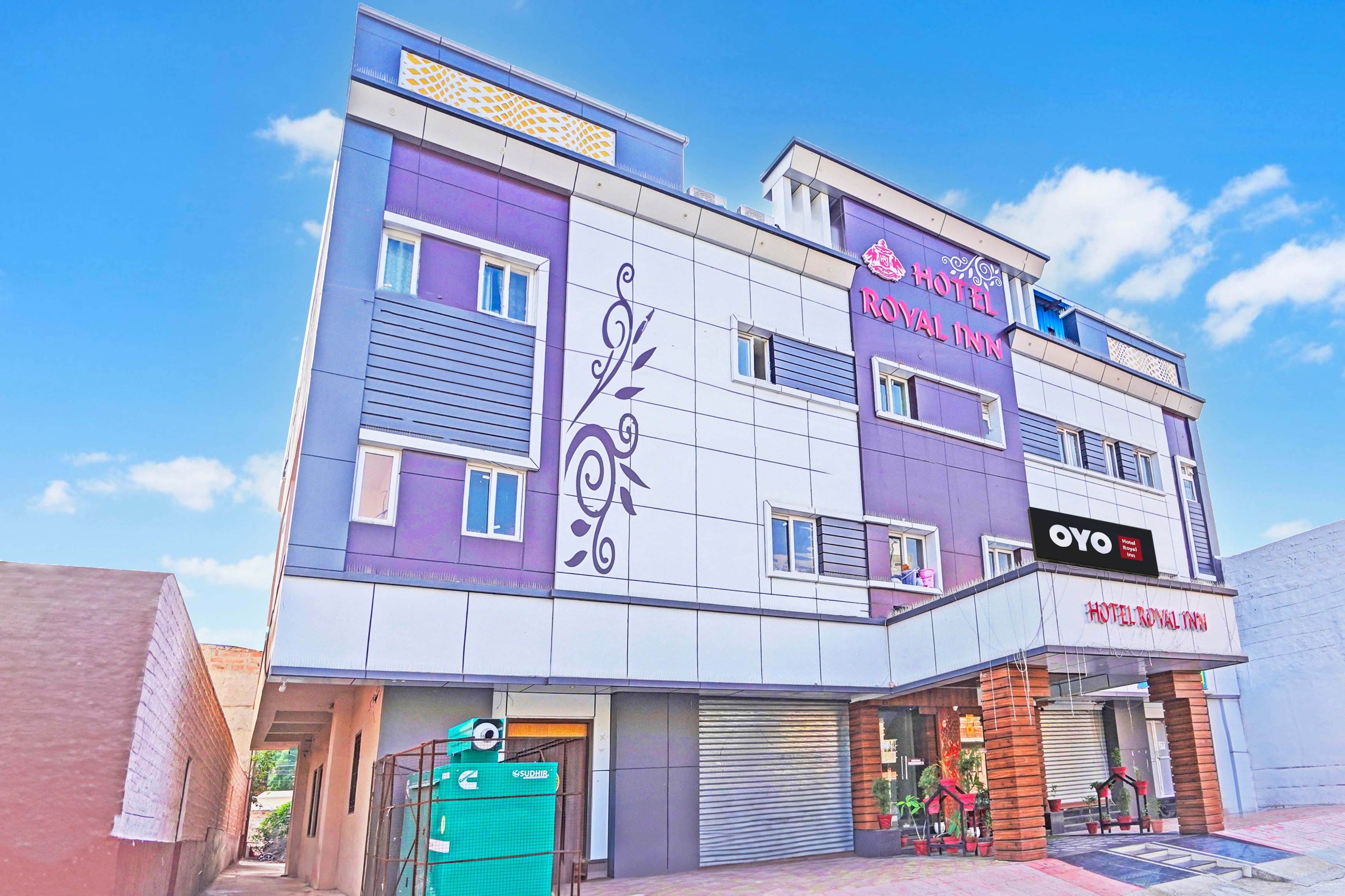 Hotel O Royal Inn