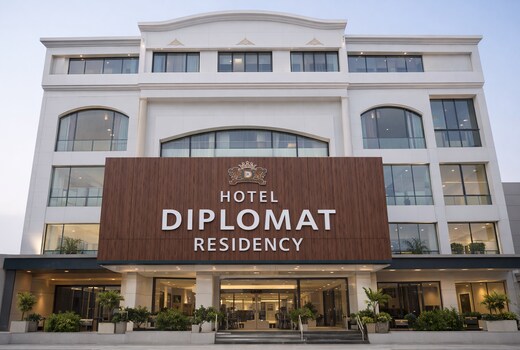Hotel Diplomat Residency