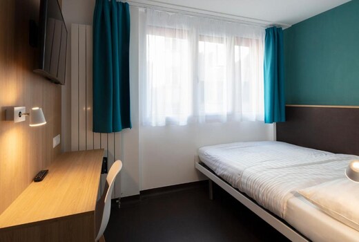 Hotel Lausanne by Fassbind