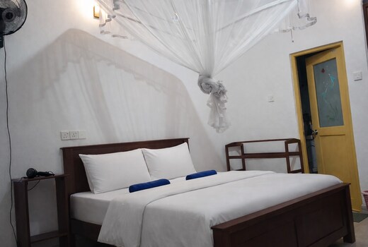 Amado Homestay Ella