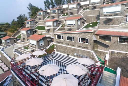 360 South, Lonavala