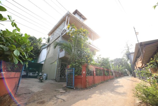 Mansion Near Calangute Beach
