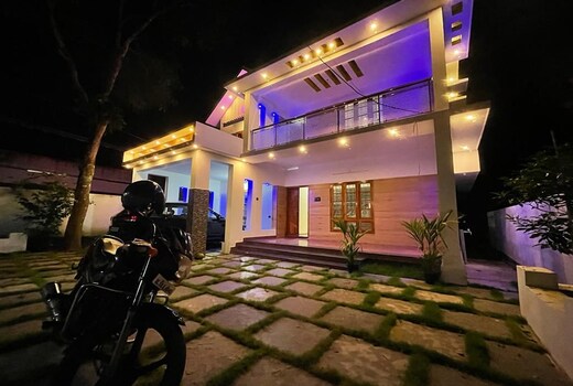 Adam Villa Homestay