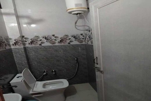 Hotel O Luxurious In Moti Bagh