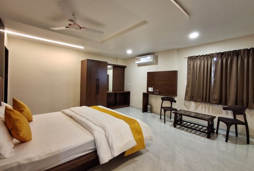 Hotel Kamal Grand