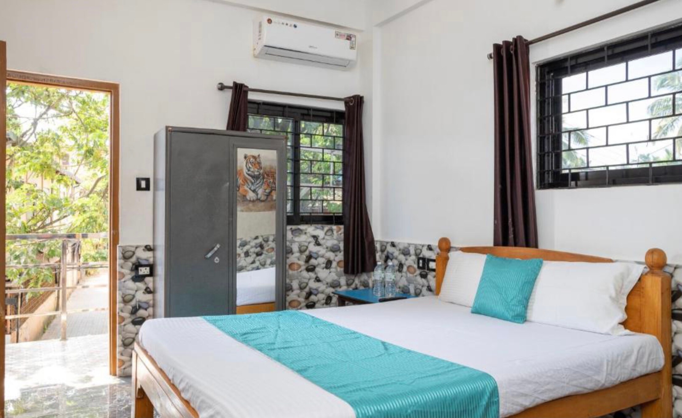 Marcelo Place 3- Titos lane 1 baga beach