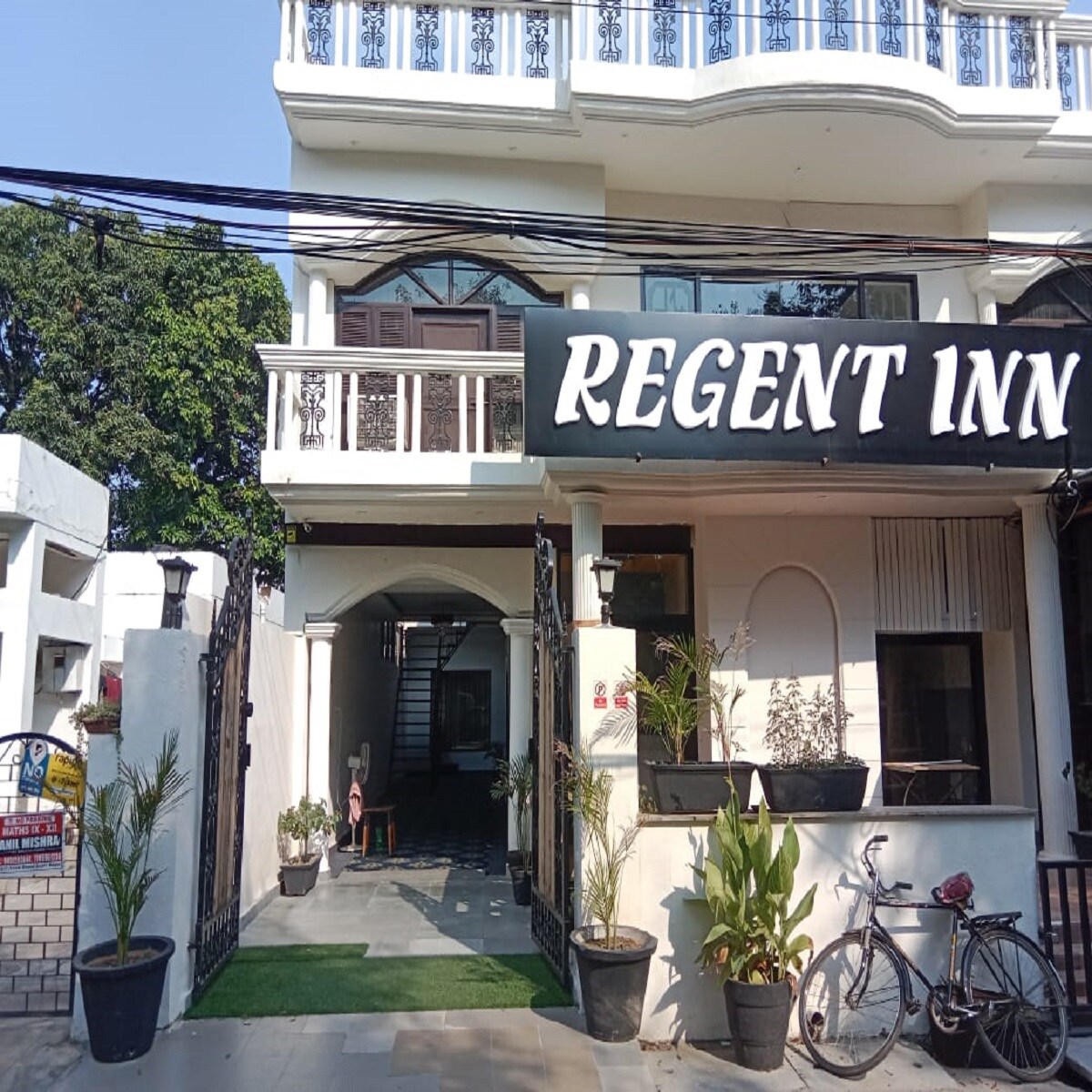 Hotel Regent Inn Lucknow