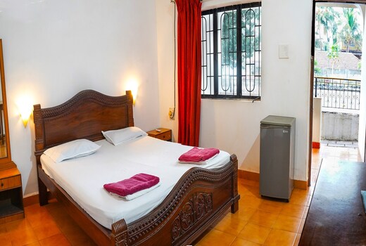Sea View Beach Resort (Calangute)
