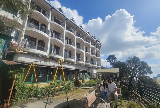 Hotel Welcome Park(walkable distance from mall road)