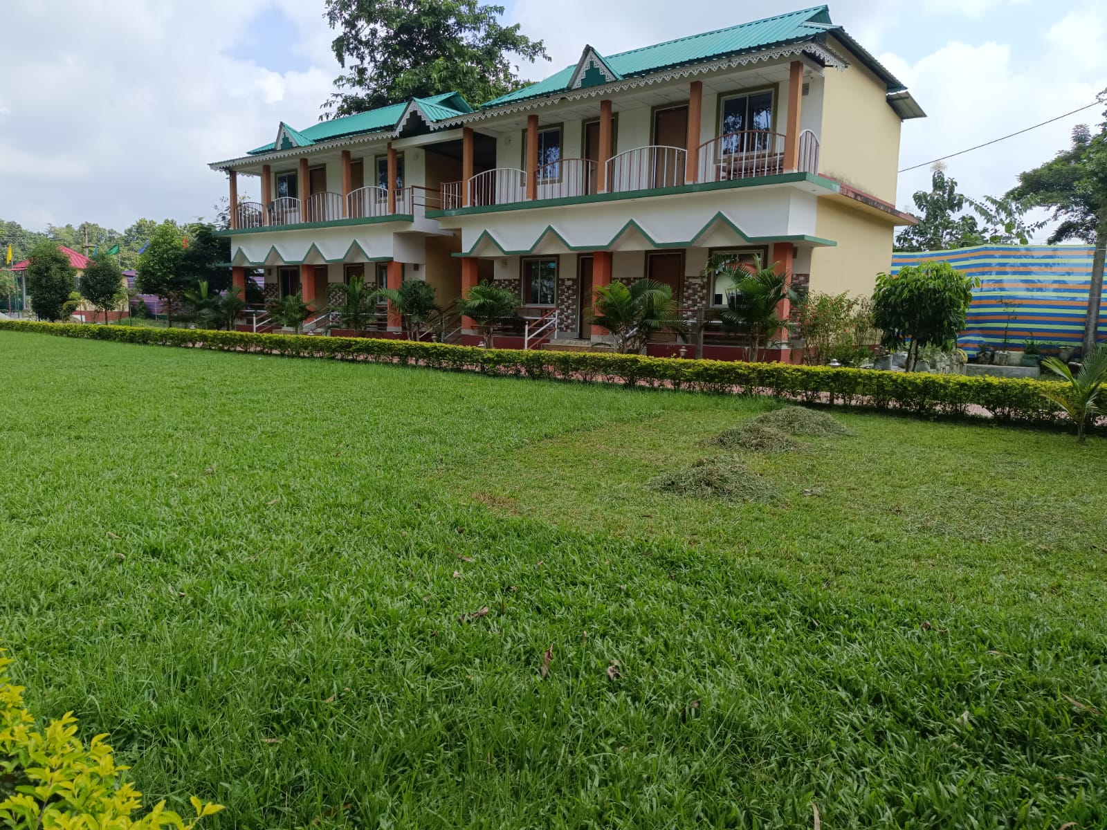 CHILAPATA TENT HOUSE