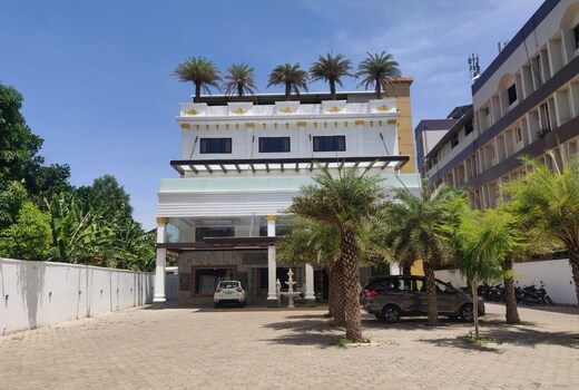 Hotel Avin Sree Grand