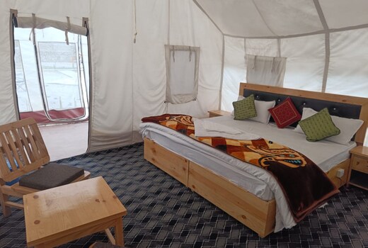 Camp Laschen Hunder