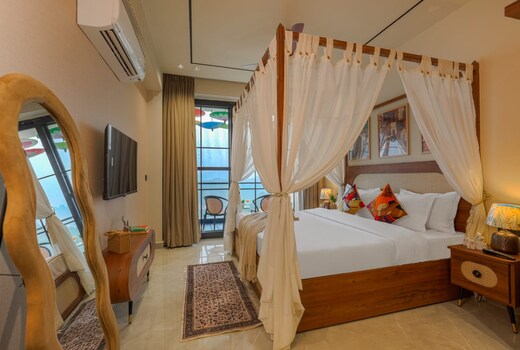 Nest In Hill Crest Kasauli - A luxurious 2 BHK Apartment ( Stags Not Allowed )