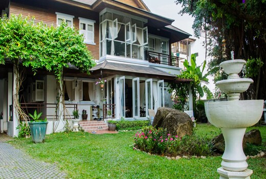 Banyan House Samui bed and breakfast