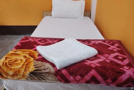 YANGZOM HOMESTAY - Near ITI Dirang