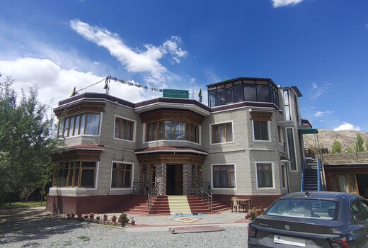 Royal Castle Guest House