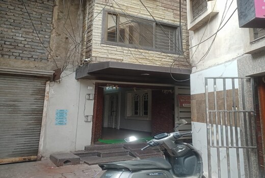 Hotel Five Star, Kotwali