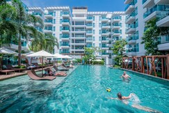 Fishermens Harbour Urban Resort