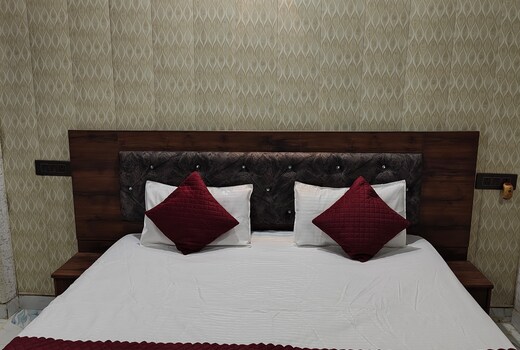 Raghunandan Home stay