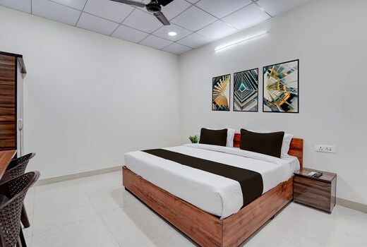 Hotel O The Hive Stay