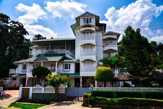 Lake Zone Holiday Resort