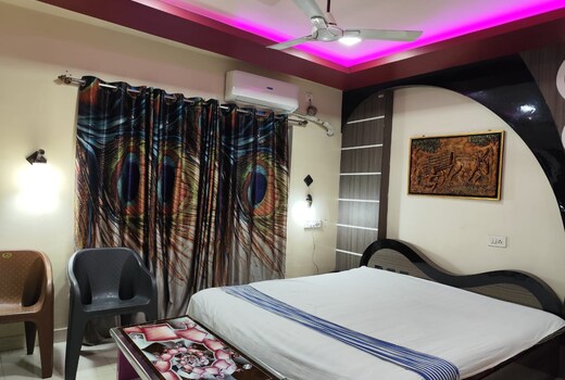 SARKAR LODGE