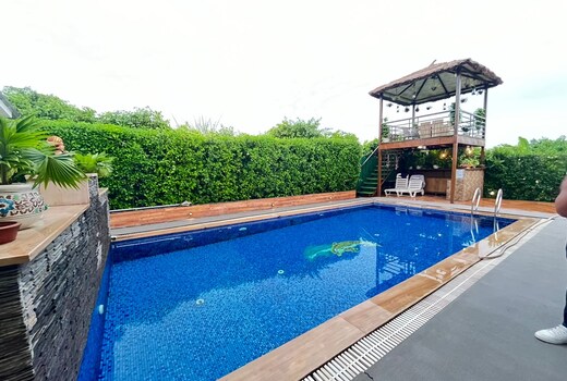 GoBravo 37-2Bhk Farm w/t Pool &Garden Sec150 Noida
