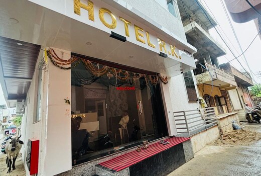 HOTEL R.K