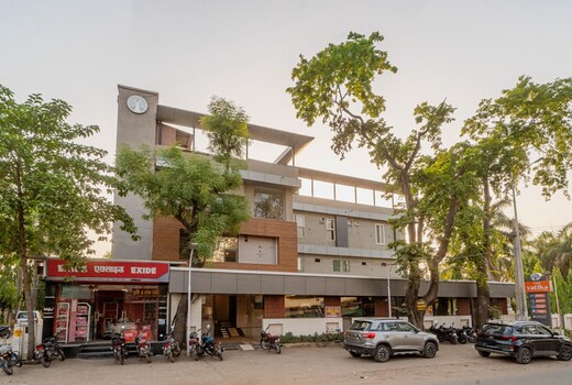 Hotel vatika Inn