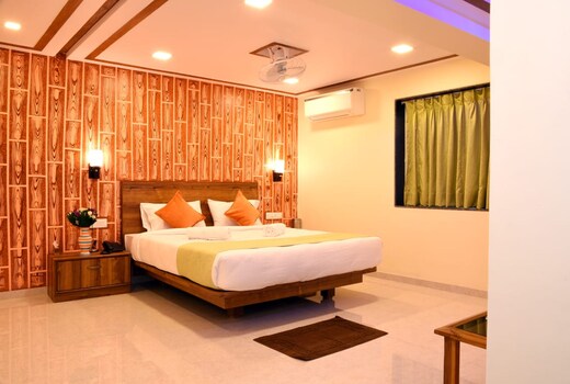 Hotel Matoshree Executive.