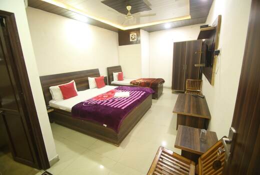 HOTEL AMRON 45