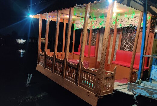 Houseboat Young Ambassador