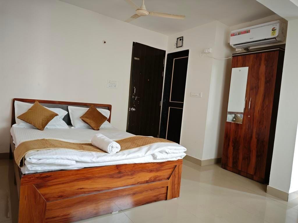 Hotel Velvet Nest