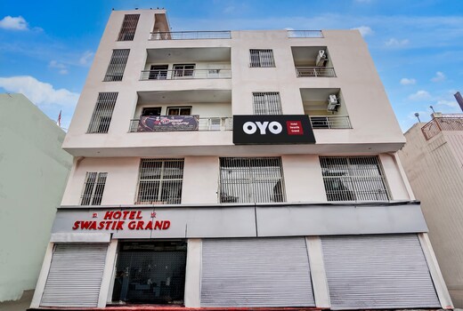 Hotel O swastik grand
