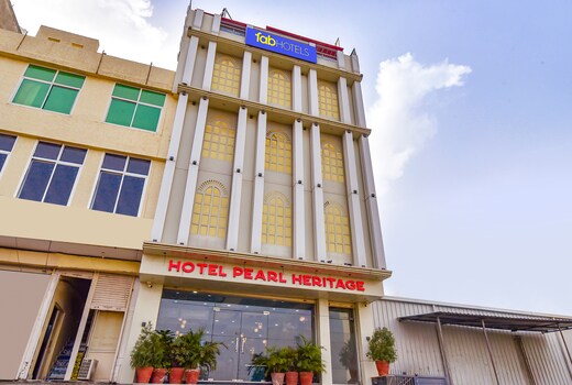 FabHotel Pacific View