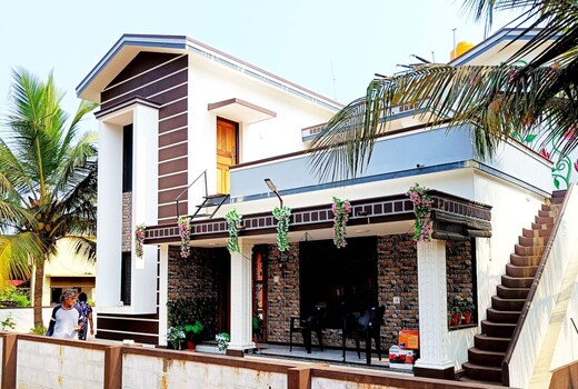 Sea Breeze Beach Homestay