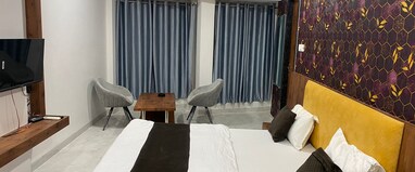Hotel Suraj
