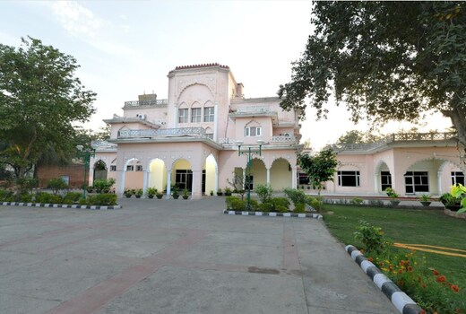 Baya Tourist Resort