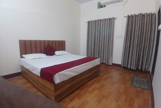 Shivoham Paying Guesthouse | Near Assi Ghat