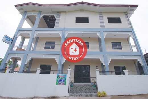 OYO 781 Junie Pension House