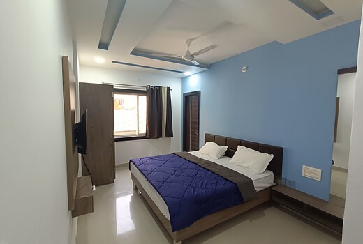 HOTEL SHREEJI SHIVALAY