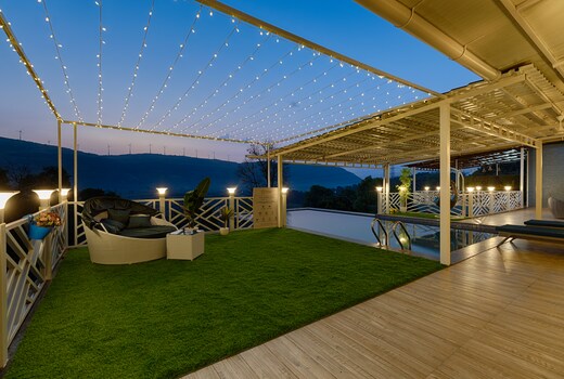 SaffronStays October House