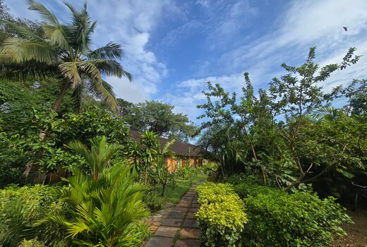 Tamra River Edge Stay & Garden Restaurant