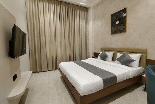 Hotel Raas Vrindavan
