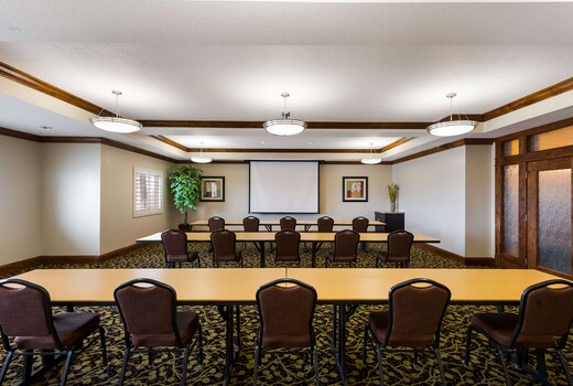 Best Western Plus Landmark Hotel