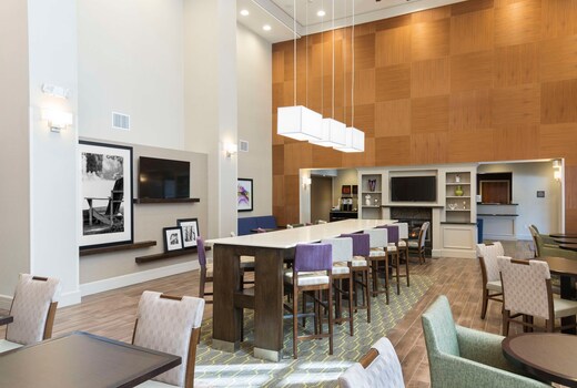 Hampton Inn & Suites Hartford-Manchester, CT
