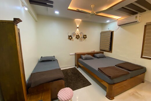 AL MANAL 302 ( PREMIUM SUITES )