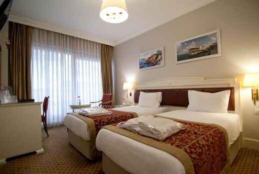 Taksim Metropark Hotel
